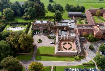 Horwood House Hotel has Balcony rooms