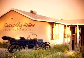 Casterbridge Hollow Boutique Hotel has Balcony rooms