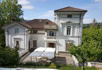 B&B Villa Gavina has Balcony rooms