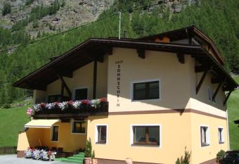 Haus Sonnschein has Balcony rooms