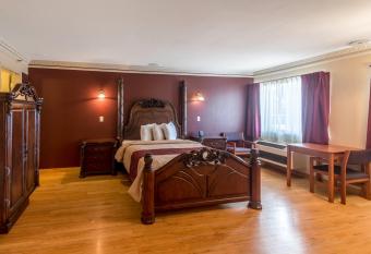 Travelers inn by OYO Wichita Falls allows 18 year olds to book a room