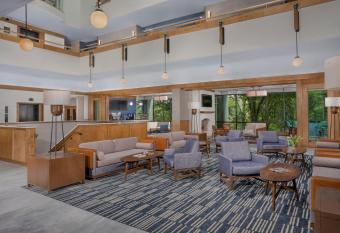 Merriweather Lakehouse  Autograph Collection has Balcony rooms