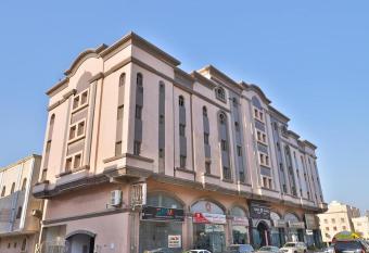                           1                       has Balcony rooms