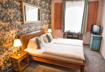 Pension Hattrick allows 18 year olds to book a room