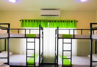 Havelock City Hostel, Colombo has Balcony rooms