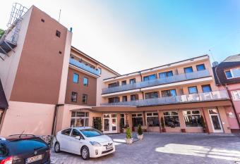 Garni Hotel Anne-Mary has Balcony rooms