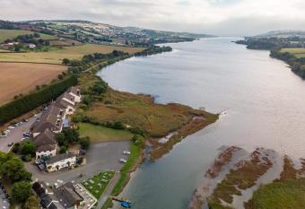 Passage House Hotel has Balcony rooms