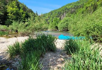 aschis Lodge 2 has Balcony rooms