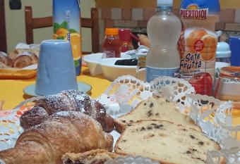 B&B Da Andreina has Balcony rooms