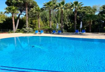 Hotel La Romarine has Balcony rooms