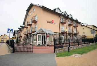 Sunset has Balcony rooms