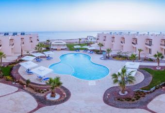 Sky View Suites Hotel allows 18 year olds to book a room