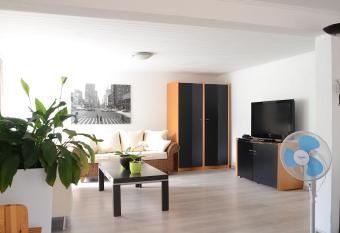 Appartements am Bodensee N  he Konstanz has Balcony rooms