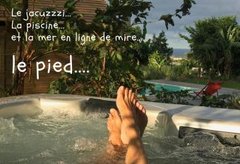 Poivre et Citronnelle allows 18 year olds to book a room