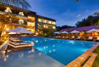 Azura Resort has Balcony rooms