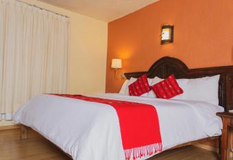 Plaza Magnolias allows 18 year olds to book a room