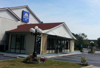 Americas Best Value Inn Douglasville has Smoking/Balcony rooms