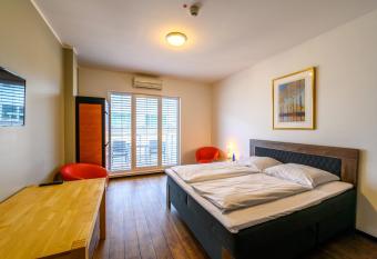 Art Rock Downtown Hotel allows 18 year olds to book a room