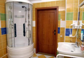 Hotel Loucky allows 18 year olds to book a room