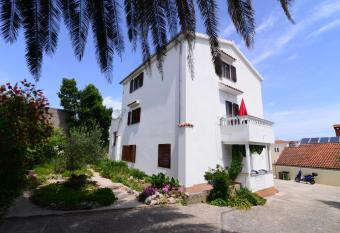 Apartments Ana has Balcony rooms