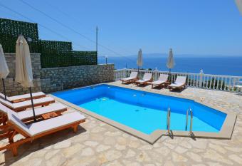 Sunset villas has Balcony rooms