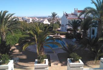 Bungalow IRIS has Balcony rooms