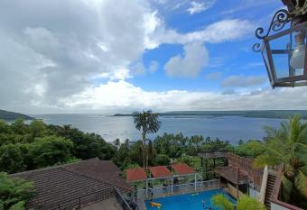 Raposo Resorts has Smoking/Balcony rooms