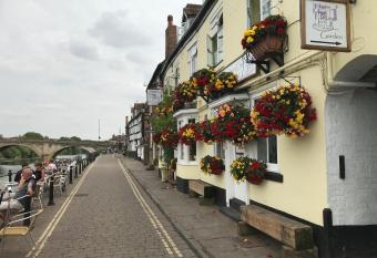 The Mug House Inn allows 18 year olds to book a room