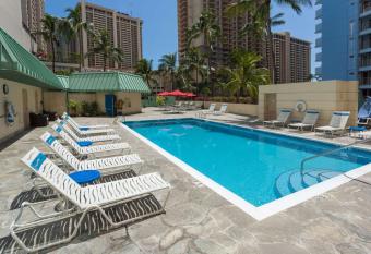Ramada Plaza by Wyndham Waikiki has Balcony rooms