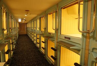 Shinjuku Kuyakusho-mae Capsule Hotel has rooms with a private hot tub