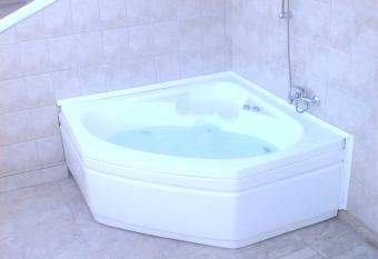 Mandalinn Hotel has Smoking/Balcony rooms