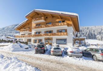 StadlHof has Balcony rooms