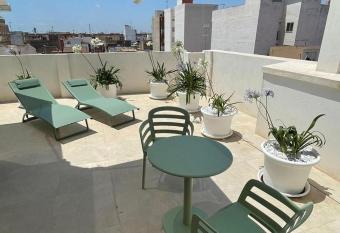 Teide Rooms allows 18 year olds to book a room