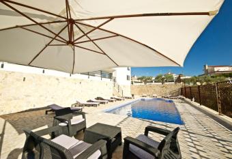 Parabellum has Balcony rooms