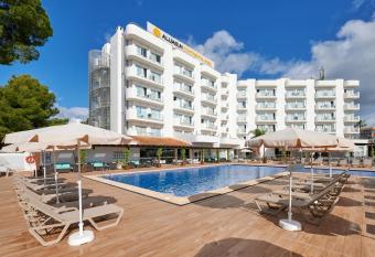 AluaSun Continental Park Hotel & Apartments has Balcony rooms