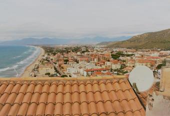 holidaycasa Romano - Vacanza nel cuore di Sperlonga has Balcony rooms