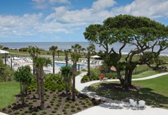 Holiday Inn Resort Jekyll Island By IHG has Balcony rooms