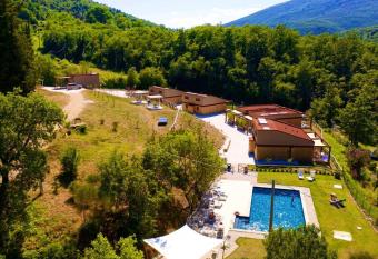 L ALBEROCASA has Balcony rooms