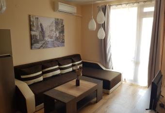 Victorio Lux Apartments has Balcony rooms