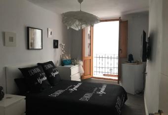 Sea Rituals Pe    scola has Balcony rooms