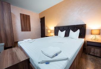 La Dudu has Balcony rooms