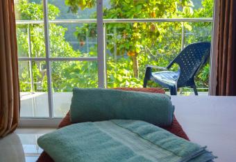 Montes De Beraka allows 18 year olds to book a room