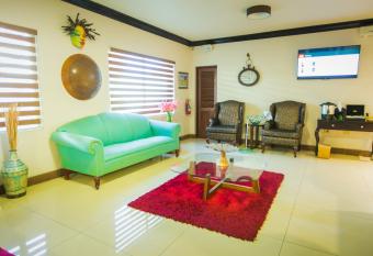 Altamont Court Hotel has Balcony rooms