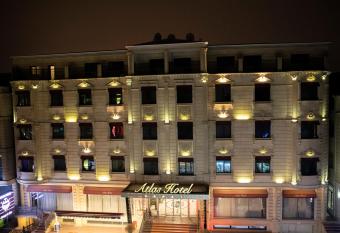 Atlas Hotel Baku allows 18 year olds to book a room