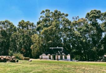 Oude Compagnies Post allows 18 year olds to book a room