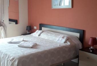 Dhori House Dhermi has Balcony rooms