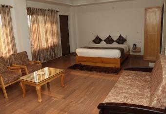 Aeradyo Inn allows 18 year olds to book a room