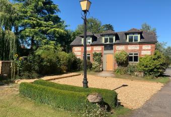 Newton Farmhouse allows 18 year olds to book a room