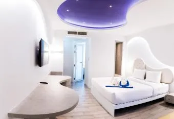 Sawasdee Coco has Balcony rooms