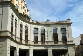 Redline Hotel allows 18 year olds to book a room